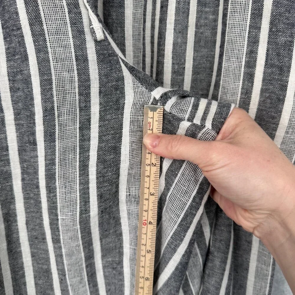 Banana Republic Wide Leg Crop Pull On Pant Size M Petite Navy White Stripe Linen